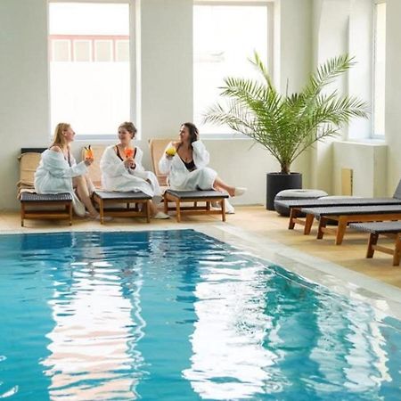 Caprioara Spa&Wellness Resort コバスナ エクステリア 写真