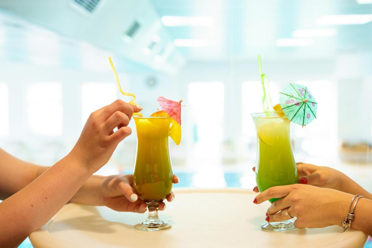 Caprioara Spa&Wellness Resort コバスナ エクステリア 写真