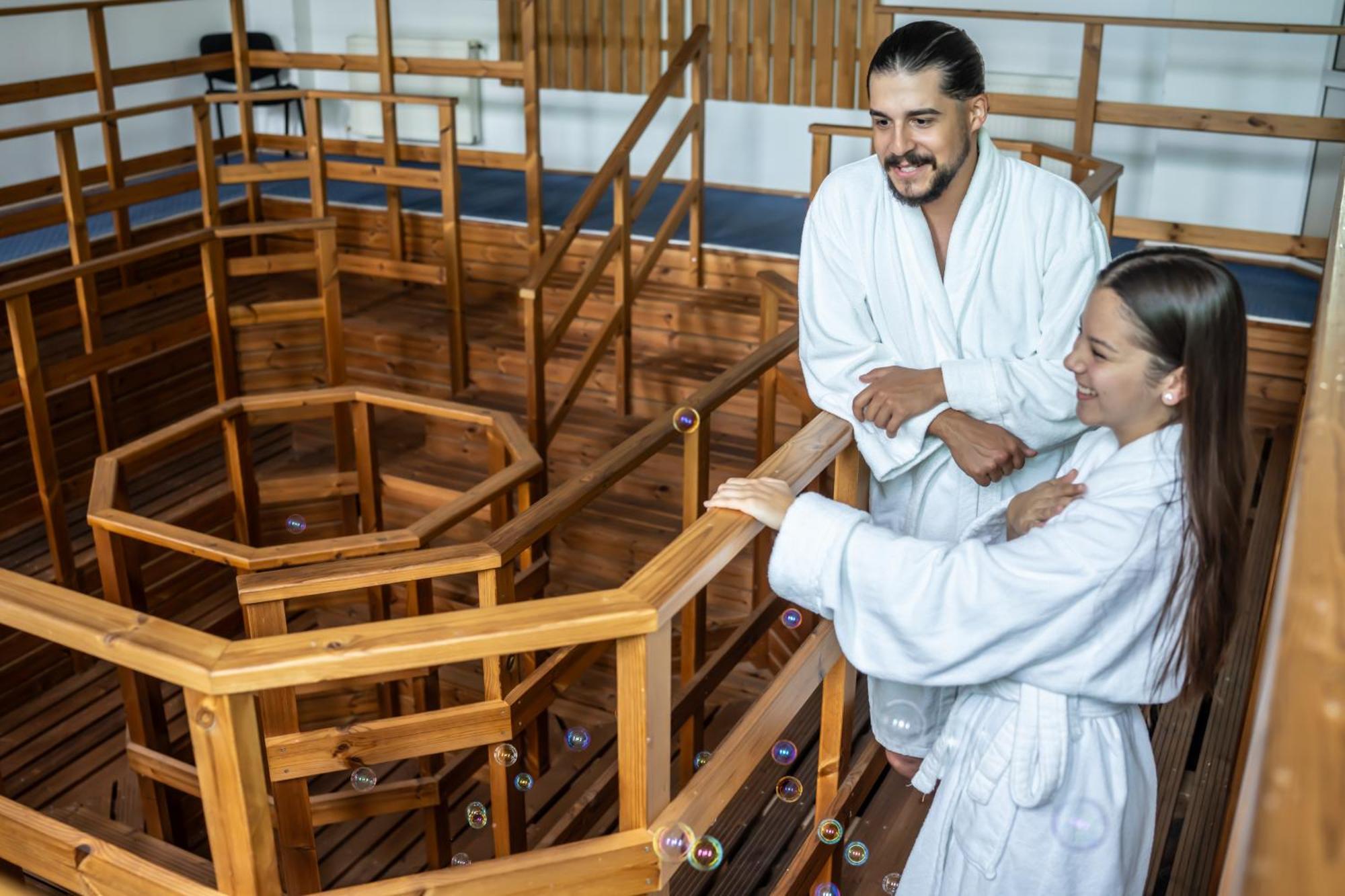 Caprioara Spa&Wellness Resort コバスナ エクステリア 写真