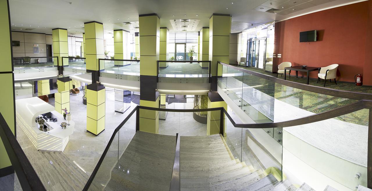 Caprioara Spa&Wellness Resort コバスナ エクステリア 写真